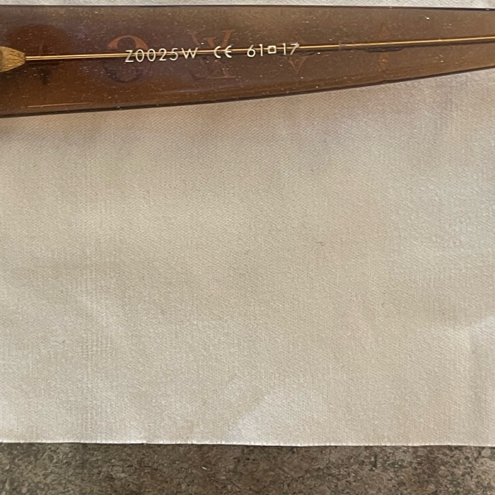 VINTAGE Louis Vuitton Brown Sunglasses - Picture 12 of 15